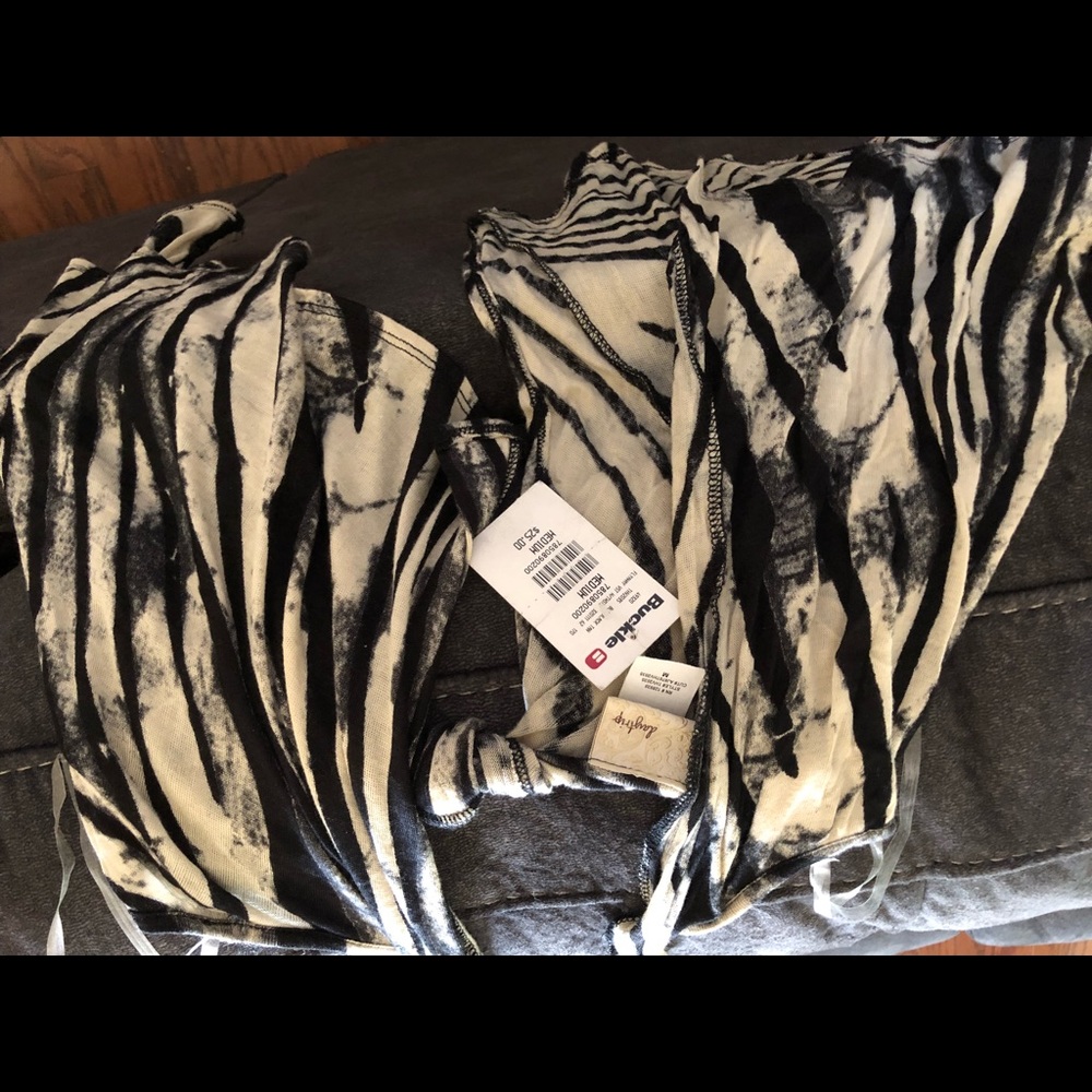 Butterfly vest